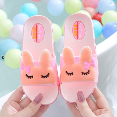 Naujas vaikiškų šlepečių modelis su 3D elementu - keli modeliai