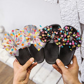 Šiuolaikinės vaikiškos šlepetės su kaspinu