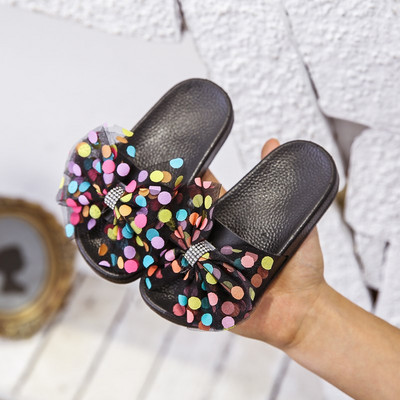 Šiuolaikinės vaikiškos šlepetės su kaspinu