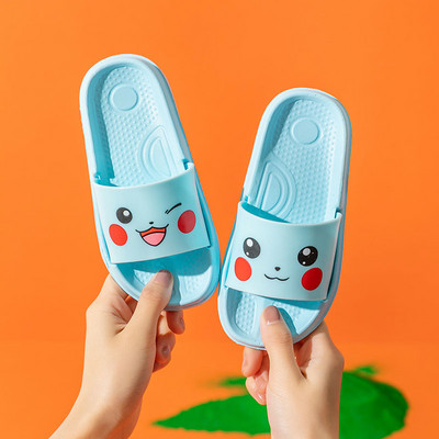 Bērnu gumijas čības ar krāsainu aplikāciju - unisex modelis