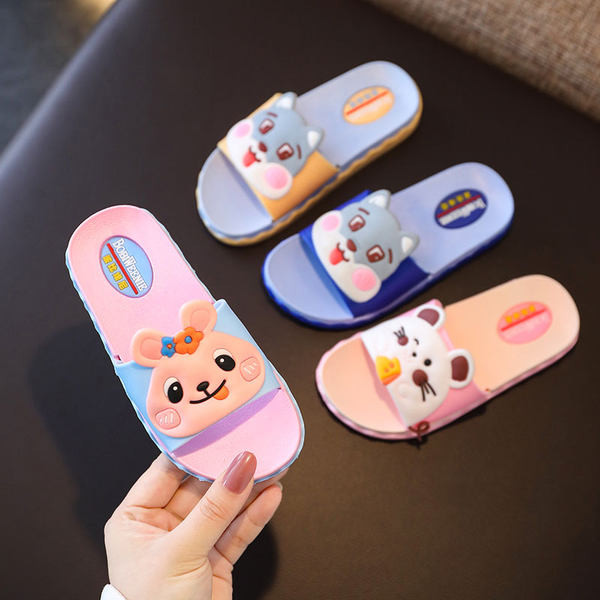 Dječje gumene papuče s aplikacijama u različitim bojama