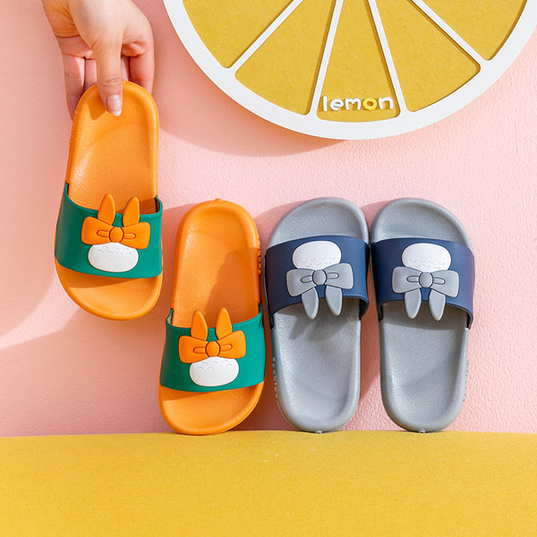 Ljetne gumene papuče za djevojčice sa 3D aplikacijom