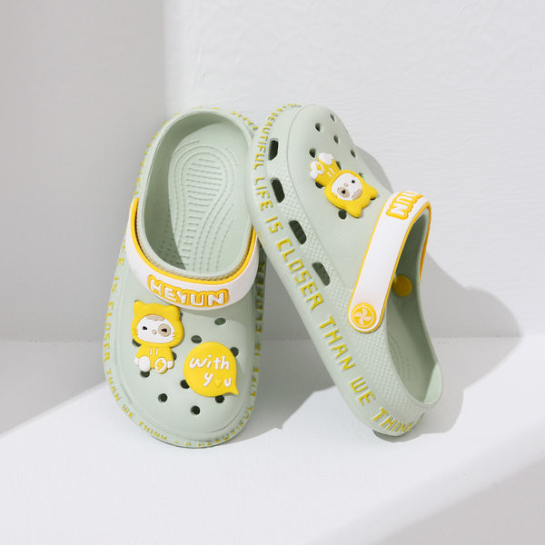 Dnevni dječji kroksići sa natpisima za djevojčice