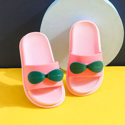 Bērnu gumijas čības unisex modelis ar 3D elementu
