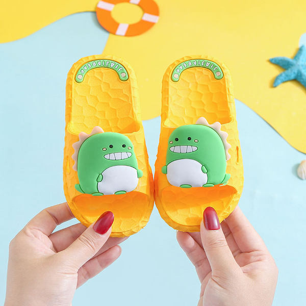 Dječje gumene papuče s aplikacijom u boji i protukliznim potplatom