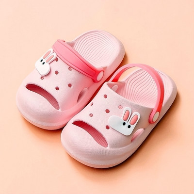 Dječje neklizajuće papuče s 3D elementima