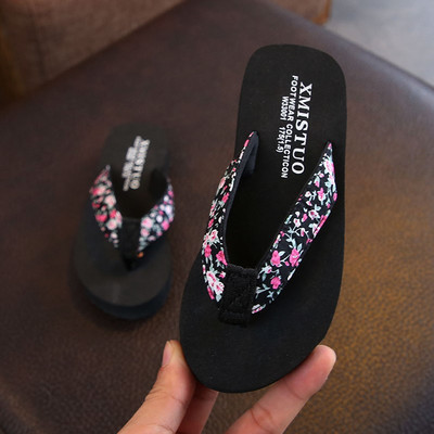 Модерни чехли за момичета-два модела