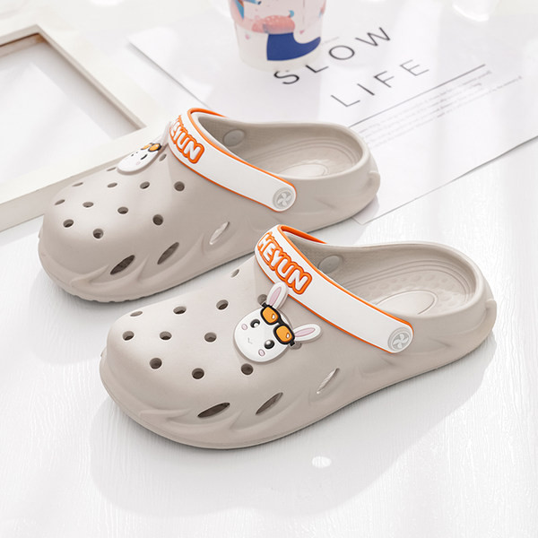 Novi model dječjih gumenih papuča sa šarenim ukrasom