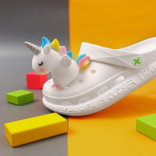 Novi model gumenih crocsica sa 3D ukrasom jednorog - tri boje