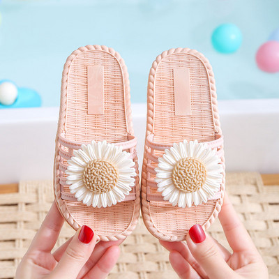 Детски гумени чехли с 3D маргаритка