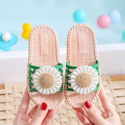 Детски гумени чехли с 3D маргаритка