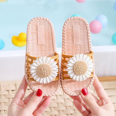 Детски гумени чехли с 3D маргаритка