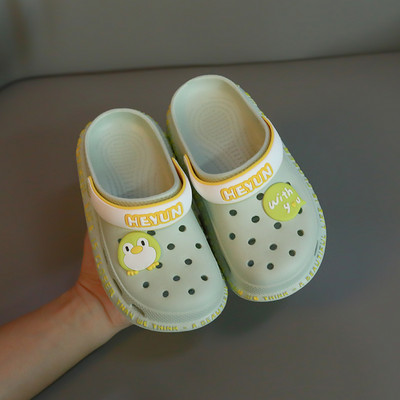 Модерни детски кроксове с цветна декорация за момичета