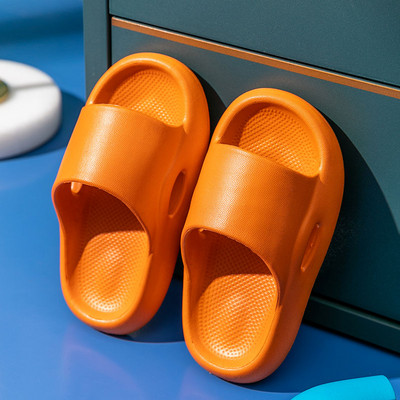 Детски гумени чехли изчистен модел 