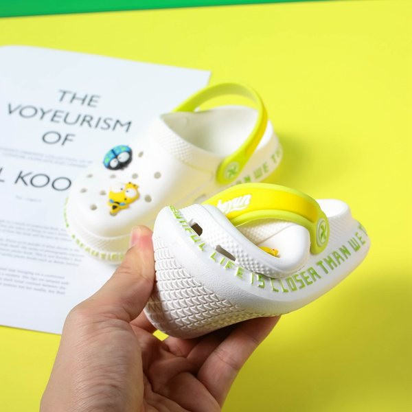 Kasdieninės vaikiškos šlepetės crocs tipo minkštais padais