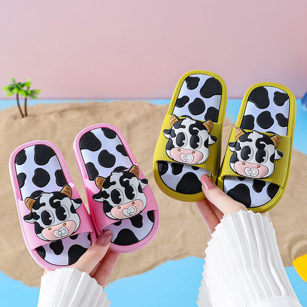 Детски  гумени чехли с цветна  апликация  