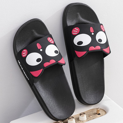 Ежедневни детски чехли с апликации и равна подметка