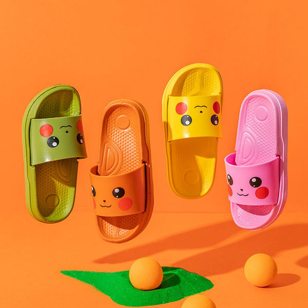 Детски гумени чехли с цветна щампа