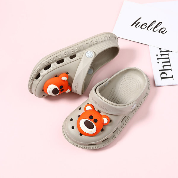 Ежедневни детски гумени чехли с 3D елемент и мека подметка