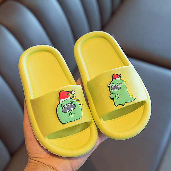 Детски гумени чехли за момчета с апликация