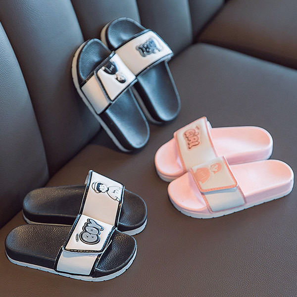 Детски чехли с надпис и равна подметка за момчета