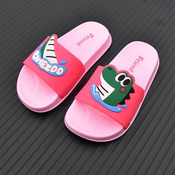 Детски гумени чехли с равна подметка и 3D елемент