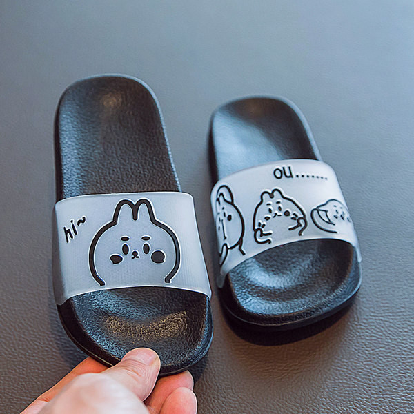 Ежедневни детски чехли с надписи и апликация