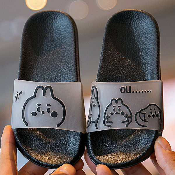 Ежедневни детски чехли с надписи и апликация