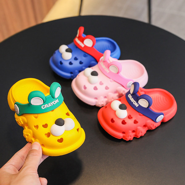 Гумени детски чехли с надписи и апликация 