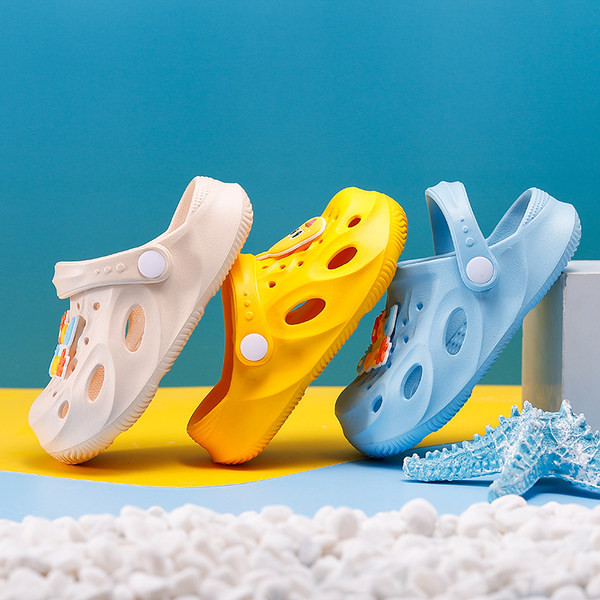Детски ежедневни кроксове с апликация в три цвята
