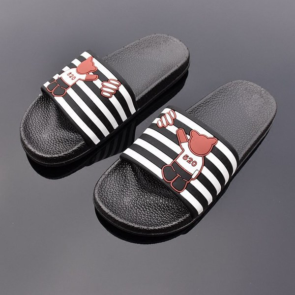 Детски раирани чехли с равна подметка и апликация