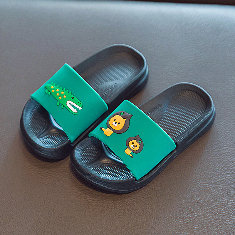 Детски гумени чехли с цветни апликации за момчета