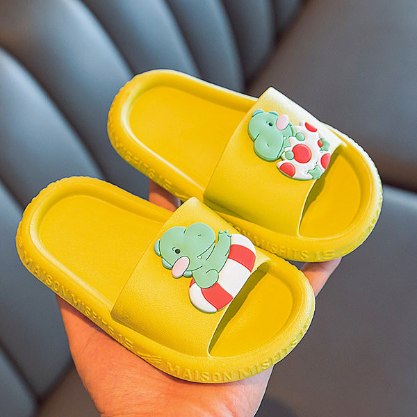 Летни гумени чехли с цветна апликация