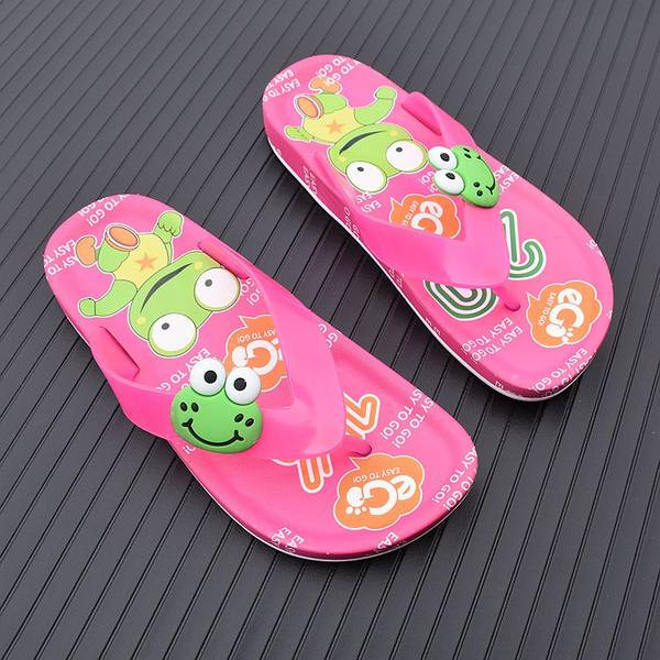 Детски чехли с равна подметка между пръстите