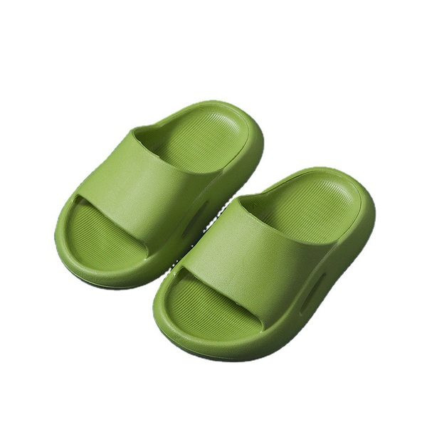 Dječje ležerne papuče u različitim bojama za dječake