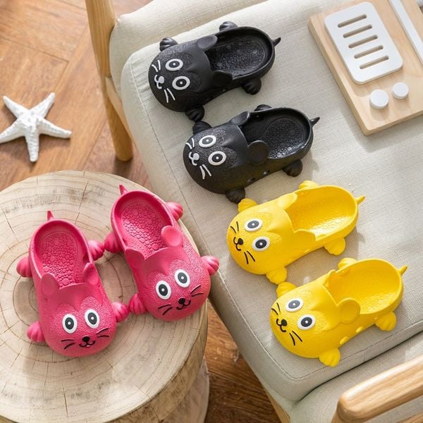 Детски чехли с 3D елементи за момчета и момичета