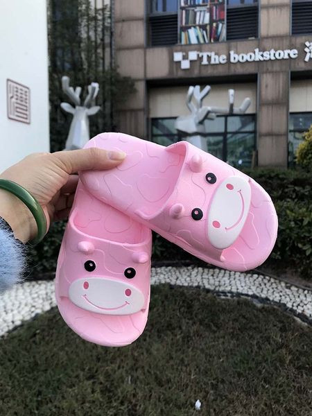 Dječje gumene papuče s ravnim potplatom i 3D elementom za djevojčice i dječake