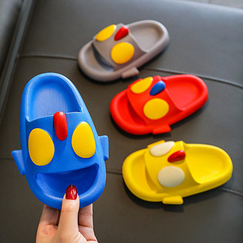Дамски гумени чехли с апликация в няколко цвята