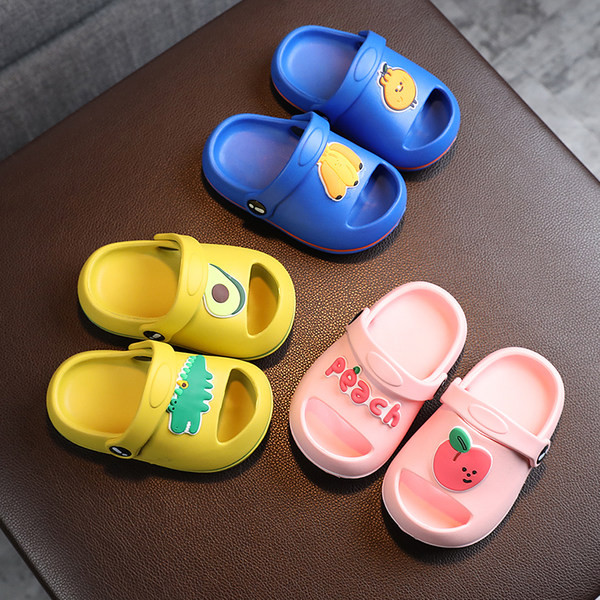 Гумени детски чехли с апликация и равна подметка - два модела