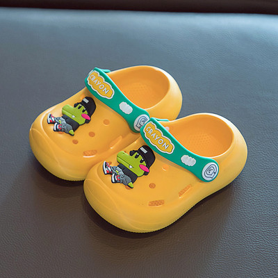 Gyermek gumipapucs crocs típusú rátéttel