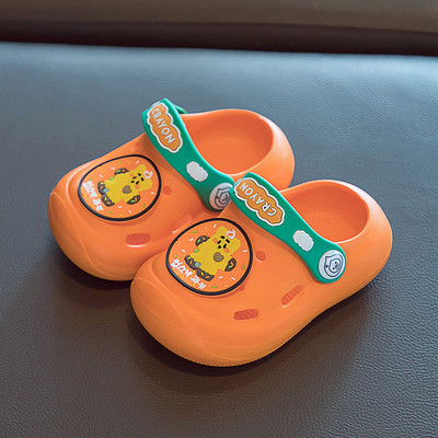 Gyermek gumipapucs crocs típusú rátéttel