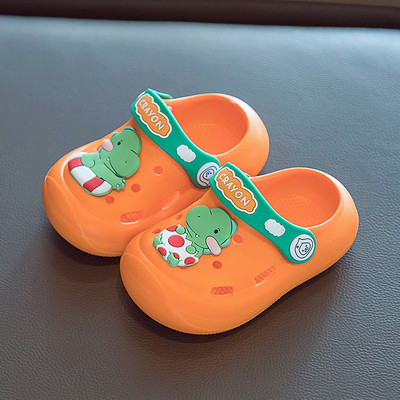 Gyermek gumipapucs crocs típusú rátéttel