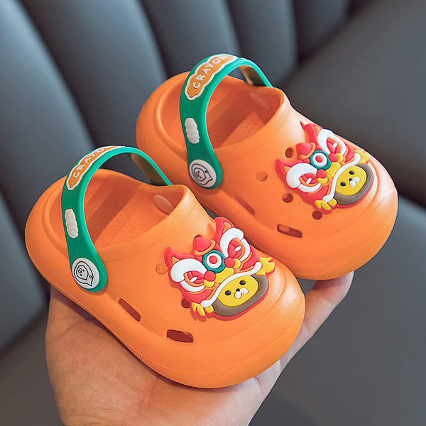 Детски гумени чехли тип кроксове с апликация