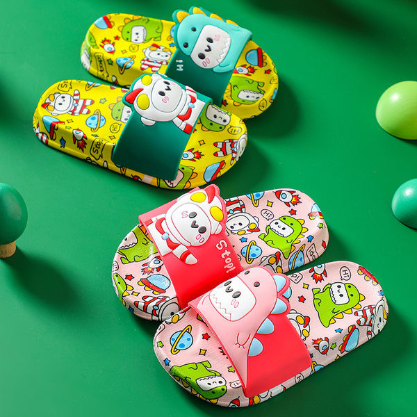 Ежедневни чехли с 3D елементи за момчета