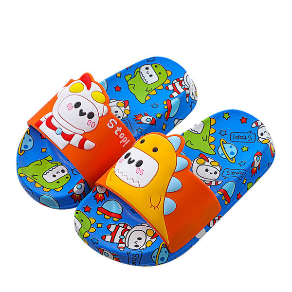 Ежедневни чехли с 3D елементи за момчета