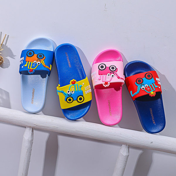 Детски ежедневни чехли с апликация и равна подметка - няколко цвята