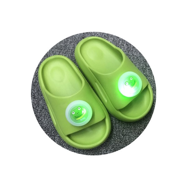 Детски светещи чехли с равна подметка за момичета и момчета