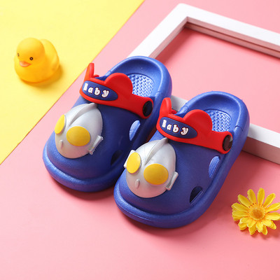 Παιδικά crocs με τρισδιάστατο στοιχείο - μοντέλο unisex