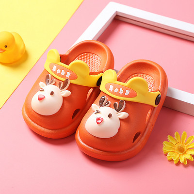 Παιδικά crocs με τρισδιάστατο στοιχείο - μοντέλο unisex