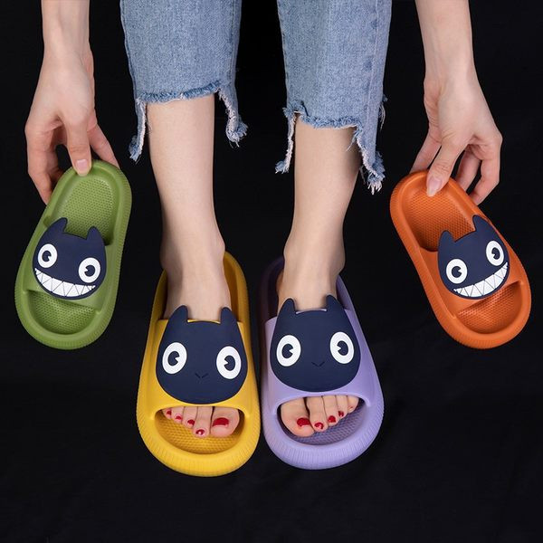 Ежедневни детски чехли с 3D елемент и равна подметка за момчета